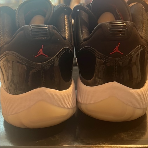 Jordan Low 11s wore once in (excellent condition)they were gifted to me - Picture 3 of 3